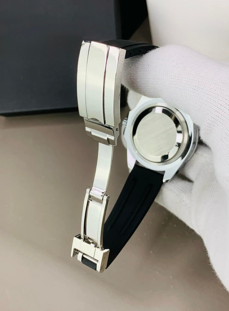 Submariner -Master Black & Silver Edition