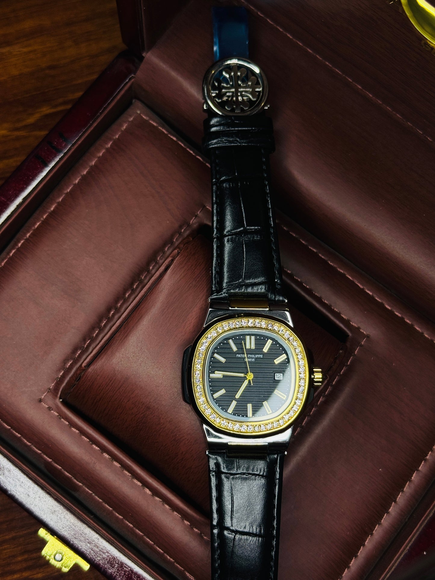 PP Leather Edition - Diamond Bezel