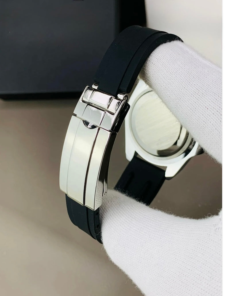 Submariner -Master  Black & Silver Edition