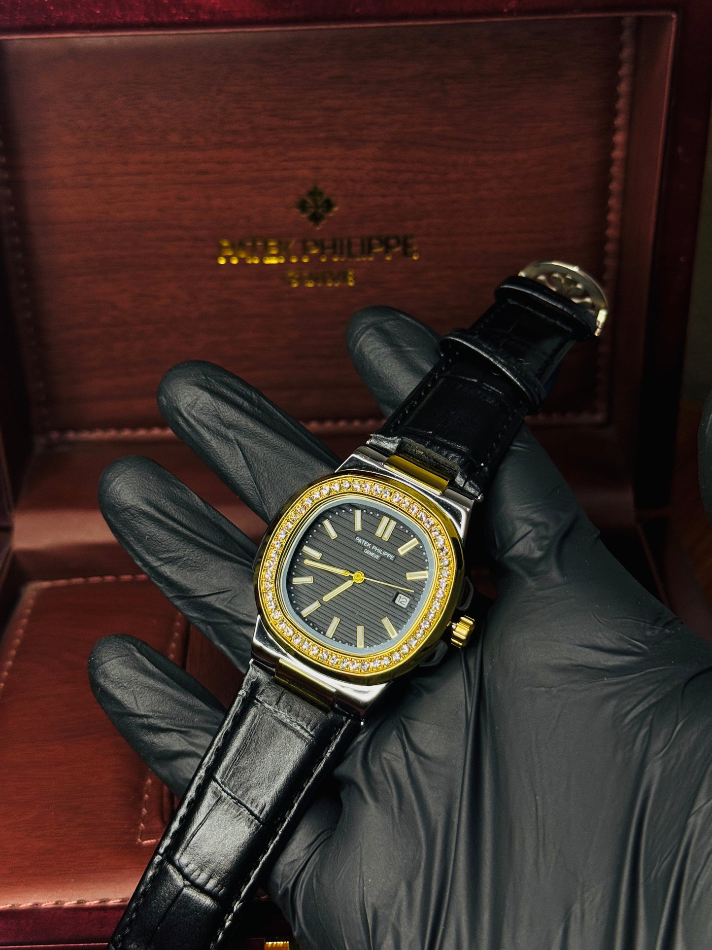 PP Leather Edition - Diamond Bezel