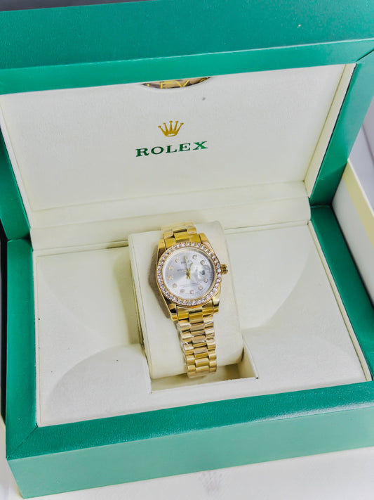 Royale Day - Date | Golden Diamond Bezel Female Edition