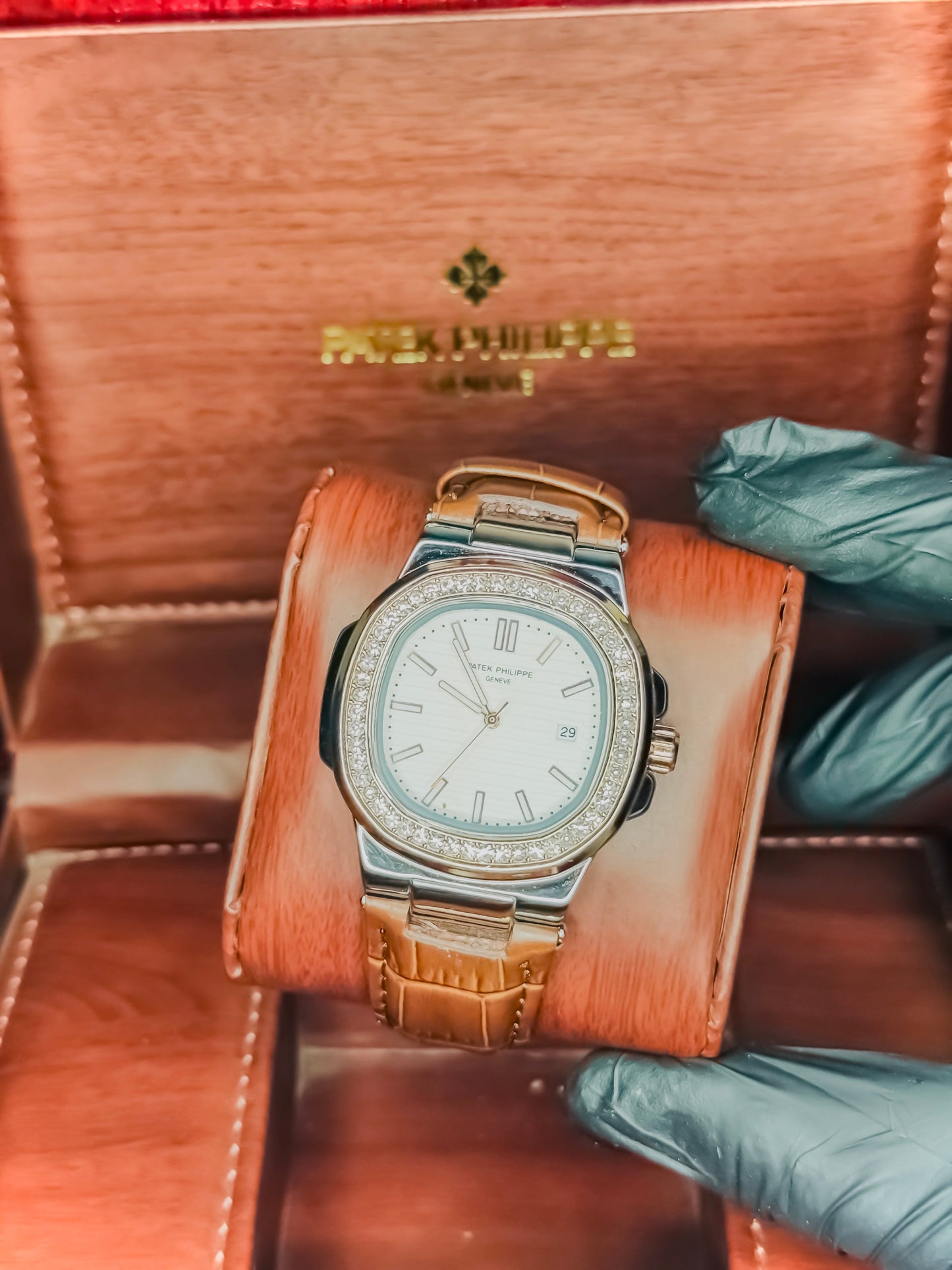 PP Leather Edition - Diamond Bezel