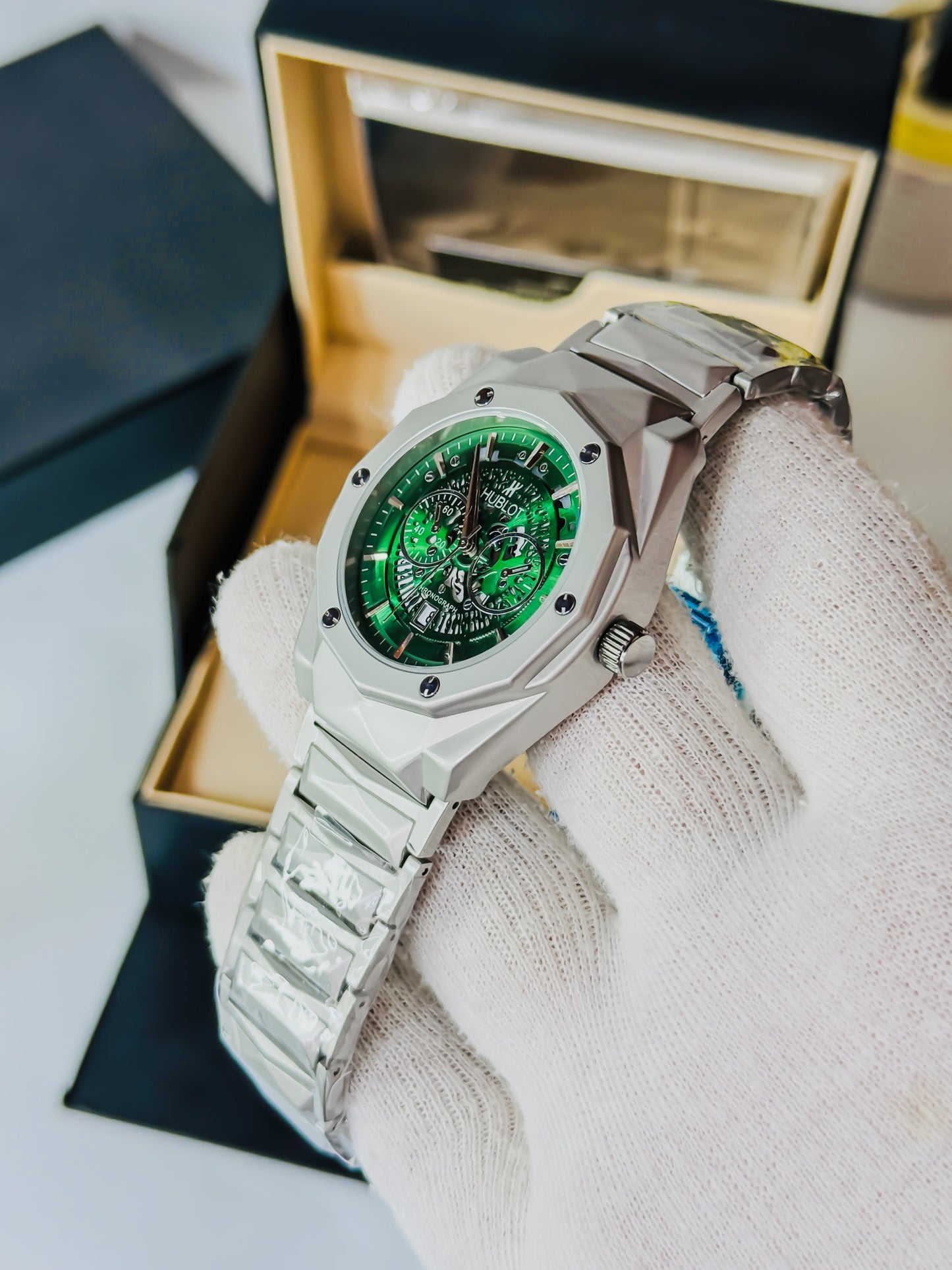 Diamond Cut Spider Green Dial Silver Edition